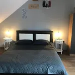 Garsoniera Delia Appartement *